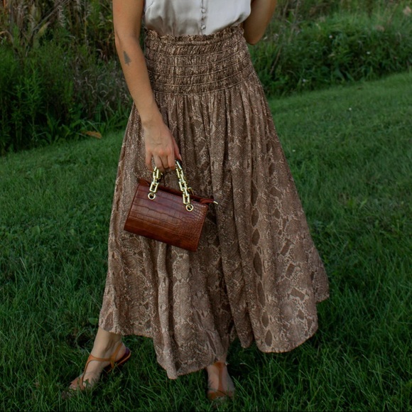 Snake Print Silky Midi Skirt with Slit - Picture 4 of 5